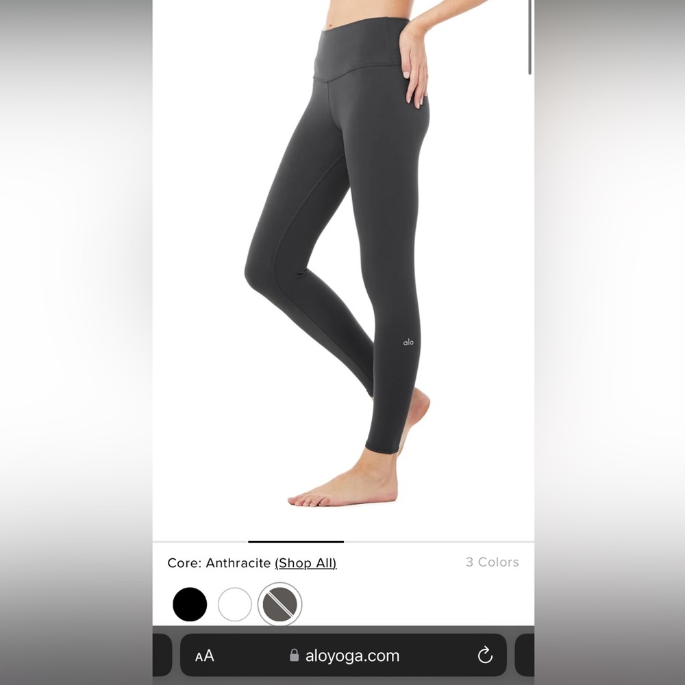 Brand new- Alo highwasted airbrush.Size med in the dark grey.  68$